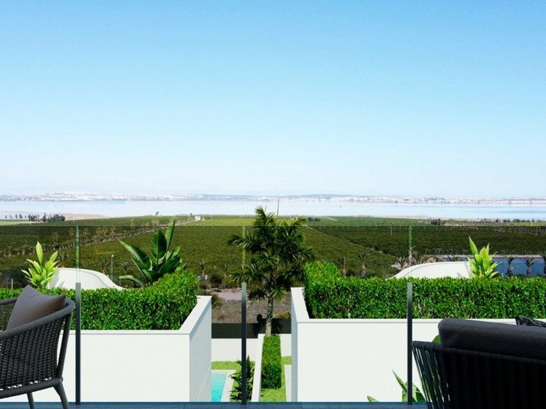 Villa for Sale in Torrevieja, Alicante 7