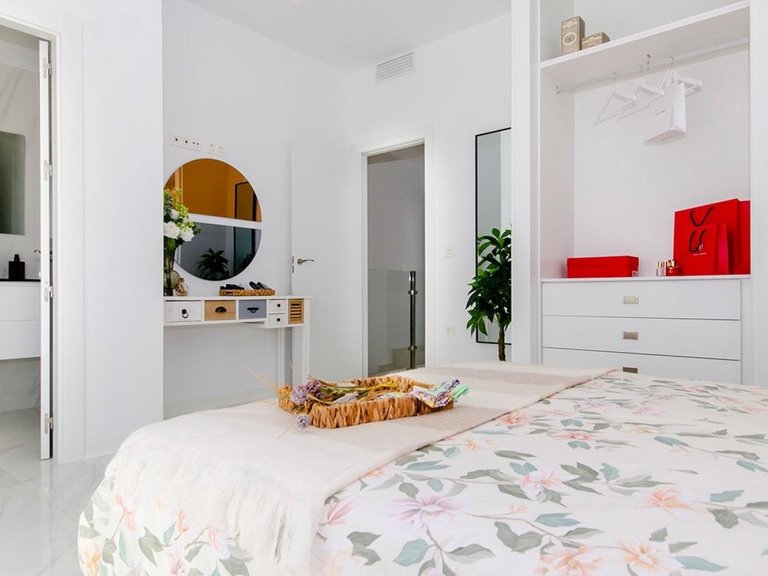 Villa for Sale in Orihuela, Alicante 30