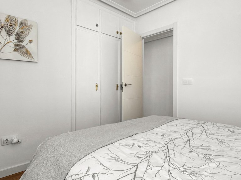 Apartment for Sale in Torrevieja, Alicante 10