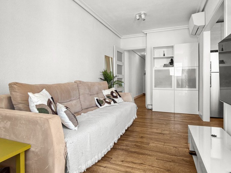Apartment for Sale in Torrevieja, Alicante 15