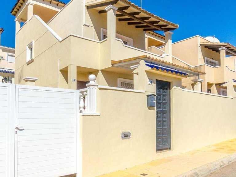 Villa for Sale in Orihuela Costa, Alicante 1