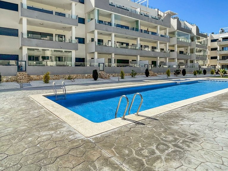 Apartment for Sale in Costa Blanca Orihuela Costa, Alicante 2