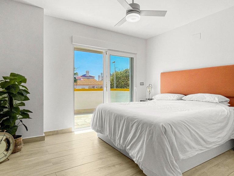 Villa for Sale in Orihuela Costa, Alicante 16