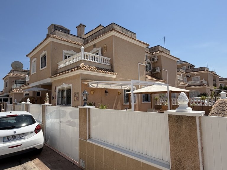 Town House for Sale in Orihuela Costa, Alicante 3