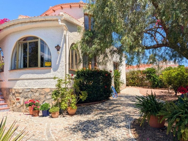 Villa for Sale in Ciudad Quesada, Alicante 1