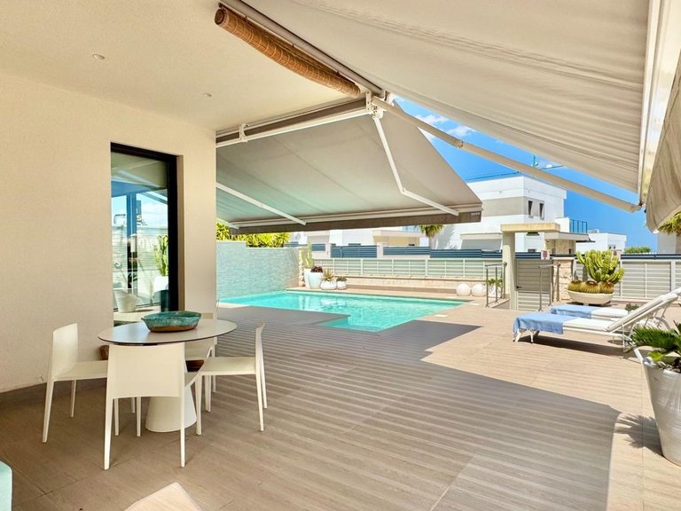 Villa for Sale in San Miguel De Salinas, Alicante 2