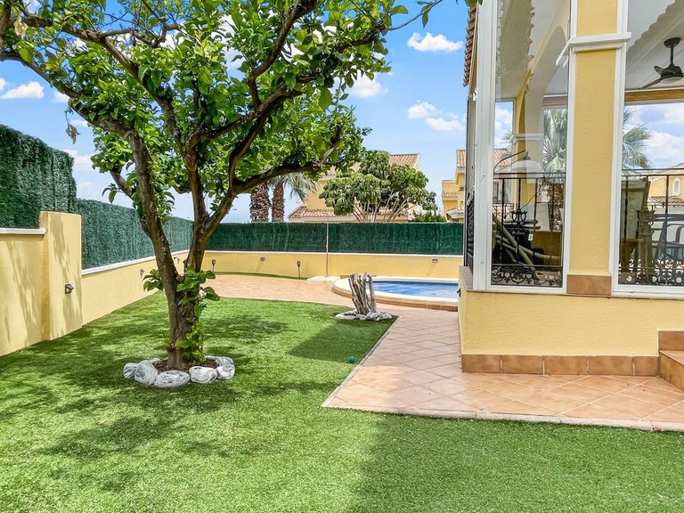 Villa for Sale in Orihuela Costa, Alicante 3