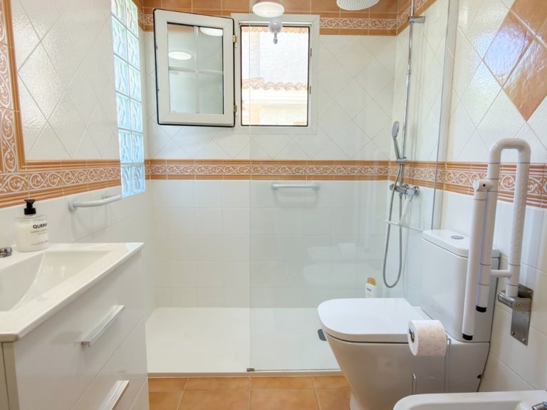 Villa for Sale in Orihuela Costa, Alicante 27