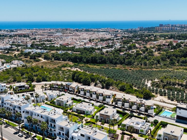 Apartment for Sale in Orihuela Costa, Alicante 36
