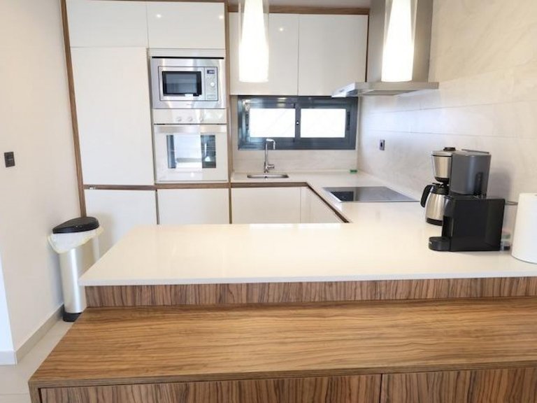 Villa for Sale in Guardamar Del Segura, Alicante 4