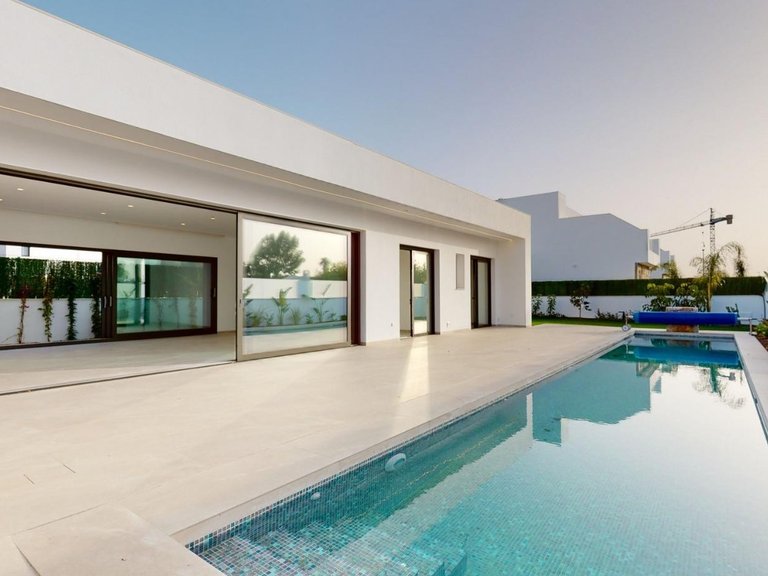 Villa for Sale in Los Alcazares, Murcia 4