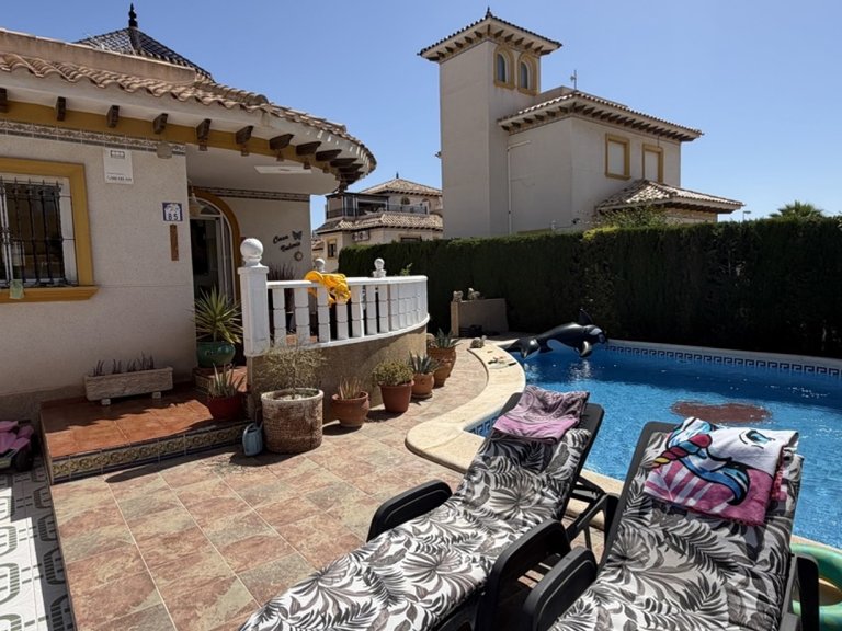 Villa for Sale in Orihuela Costa, Alicante 3