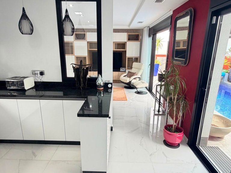 Villa for Sale in Los Montesinos, Alicante 14