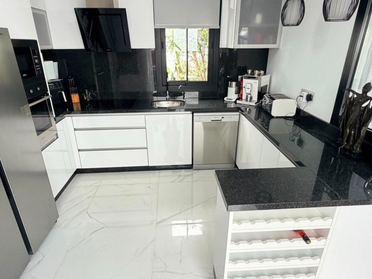 Villa for Sale in Los Montesinos, Alicante 17