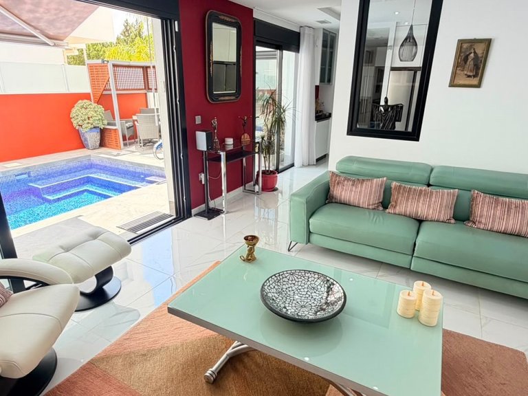 Villa for Sale in Los Montesinos, Alicante 18