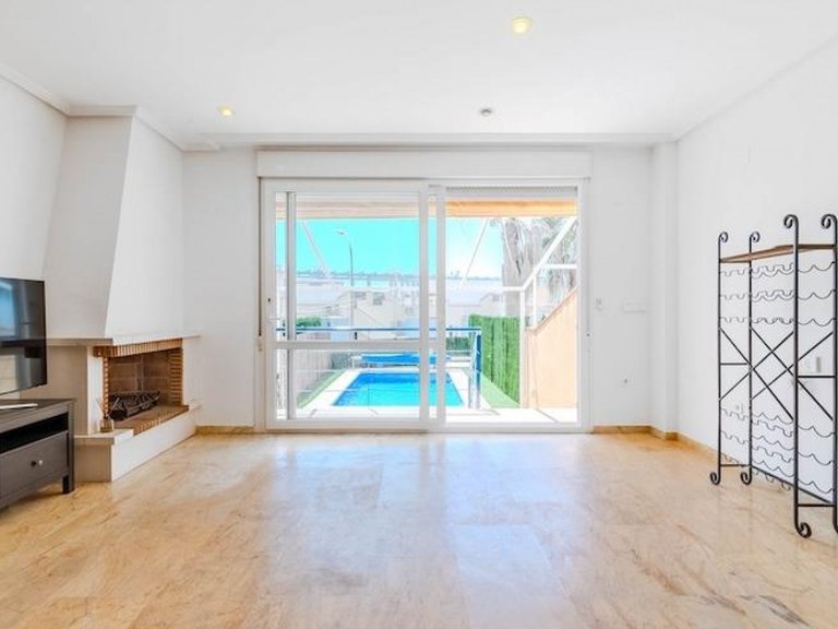 Town House for Sale in Orihuela Costa, Alicante 10