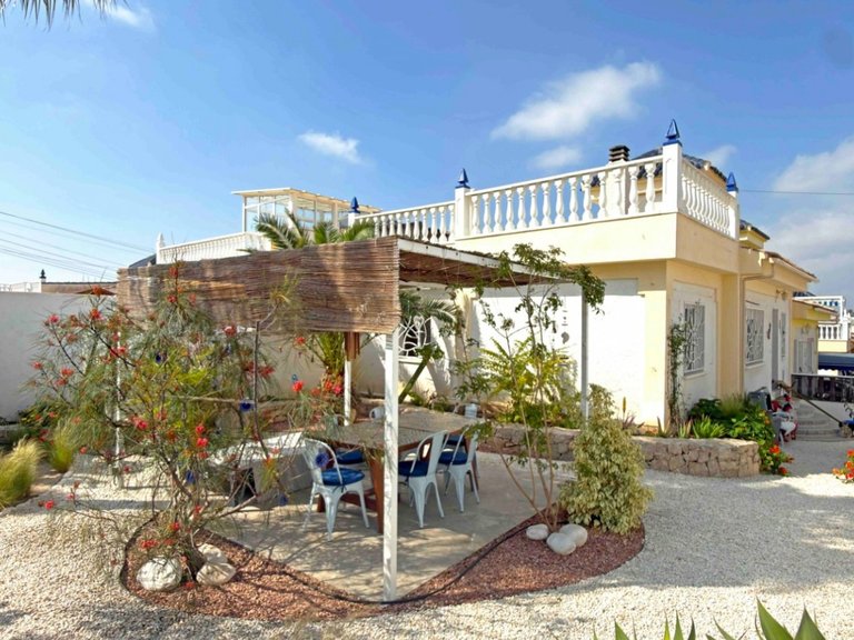 Villa for Sale in Rojales, Alicante 32