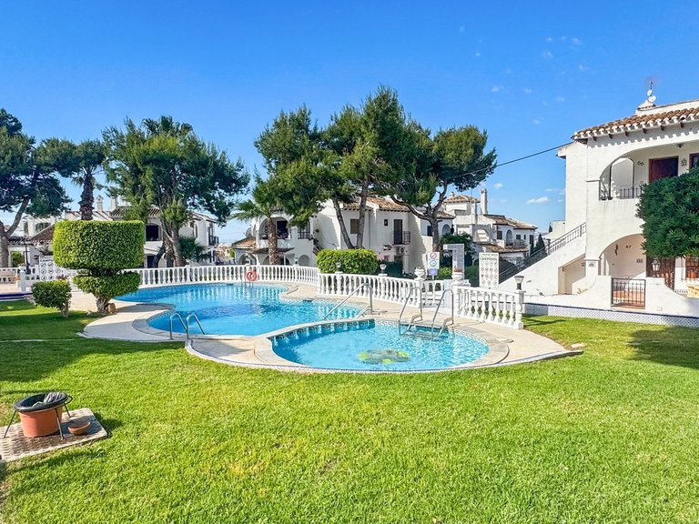 Villa for Sale in Torrevieja, Alicante 13