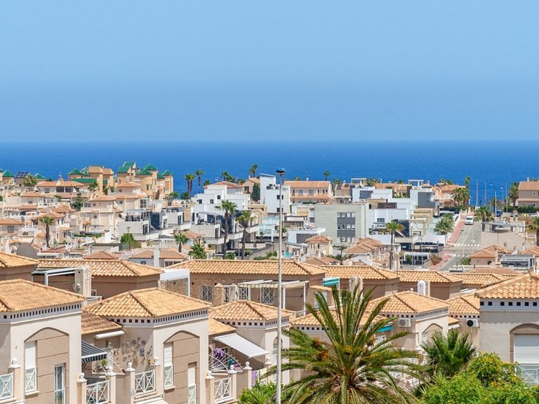 Apartment for Sale in Torrevieja, Alicante 26