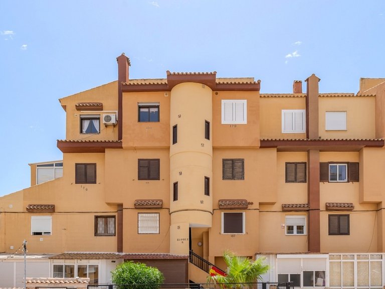 Apartment for Sale in Torrevieja, Alicante 34