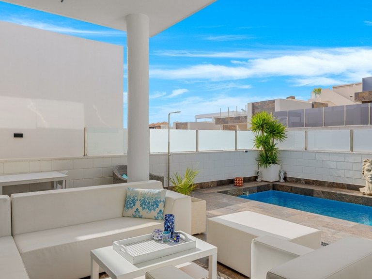 Villa for Sale in Orihuela Costa, Alicante 5