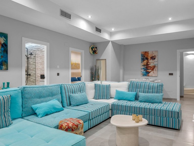 Villa for Sale in Orihuela Costa, Alicante 28