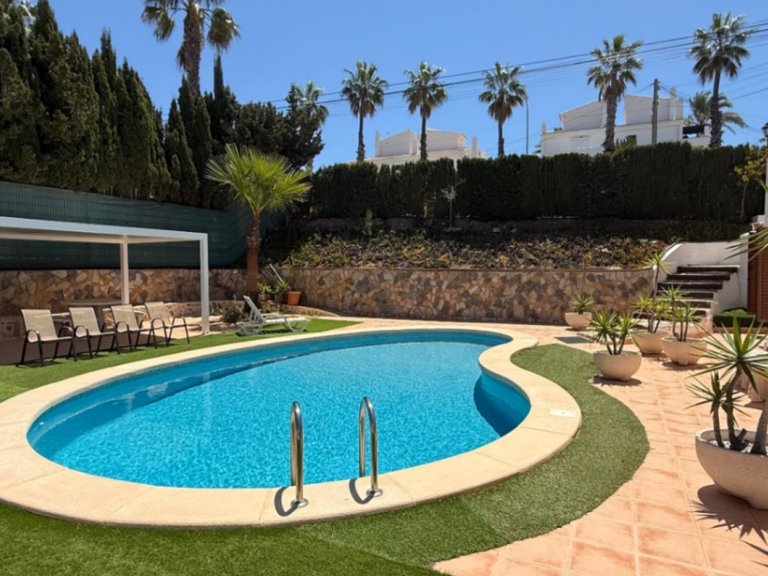 Villa for Sale in Orihuela, Alicante 25