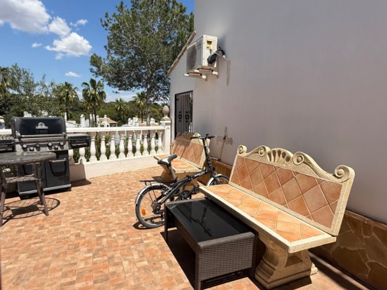 Villa for Sale in Orihuela, Alicante 31