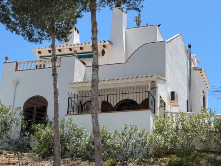 Villa for Sale in Orihuela, Alicante 43