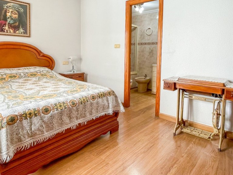 Apartment for Sale in Torrevieja, Alicante 10
