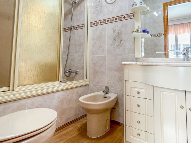 Apartment for Sale in Torrevieja, Alicante 12