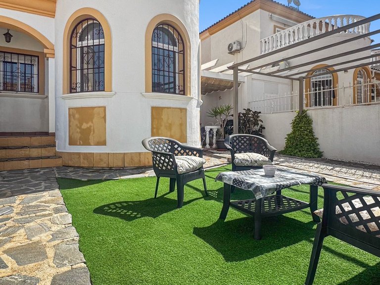 Town House for Sale in Torrevieja, Alicante 1