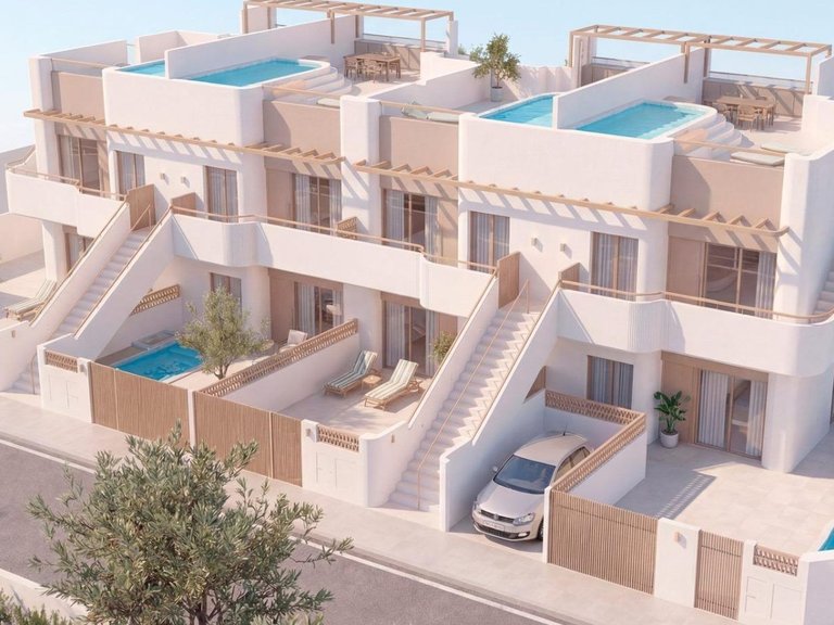 Villa for Sale in Pilar De La Horadada, Alicante 1