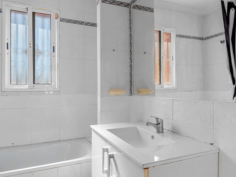 Villa for Sale in Orihuela Costa, Alicante 18