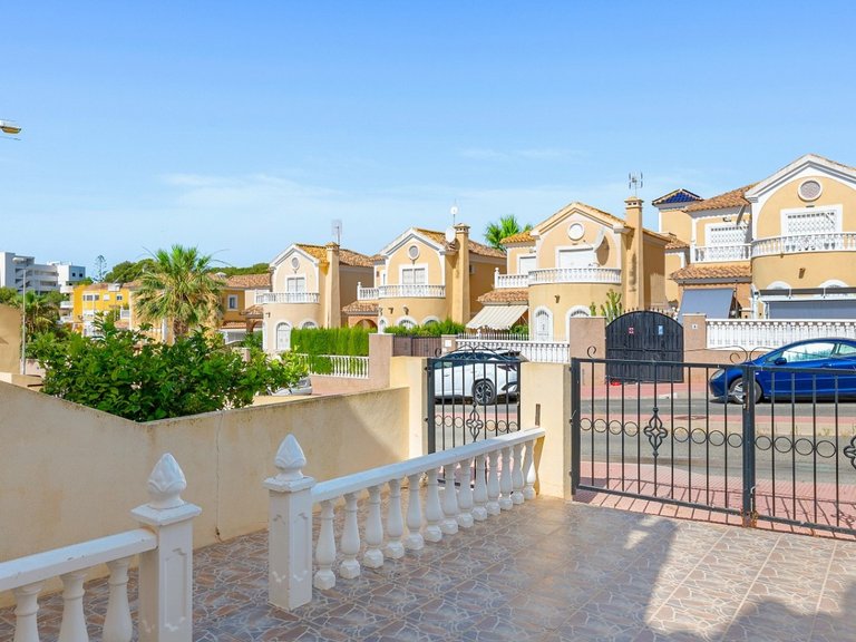 Villa for Sale in Orihuela Costa, Alicante 23