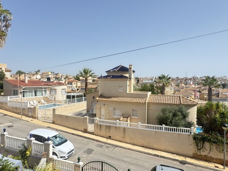 Villa for Sale in Orihuela Costa, Alicante 24