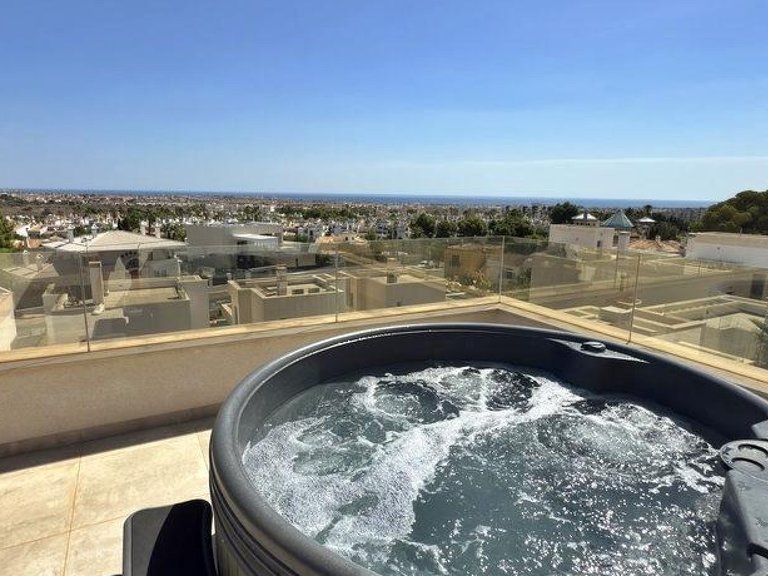 Villa for Sale in Orihuela Costa, Alicante 37
