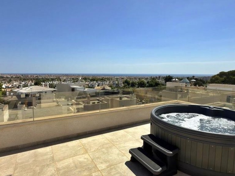 Villa for Sale in Orihuela Costa, Alicante 38