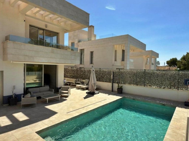 Villa for Sale in Orihuela Costa, Alicante 49