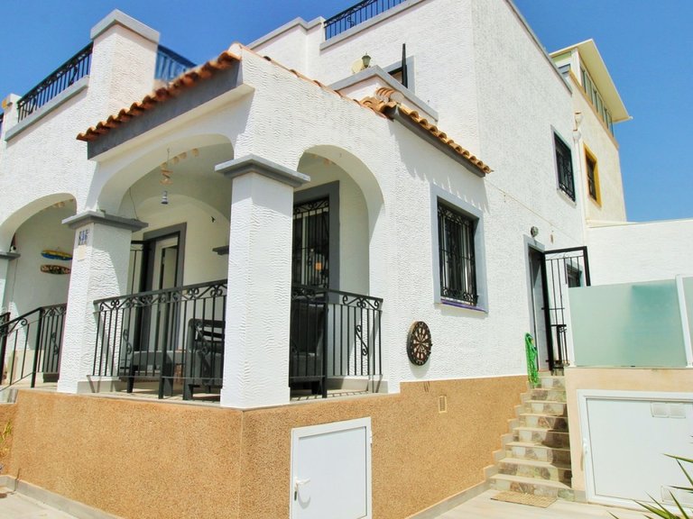 Town House for Sale in Orihuela Costa, Alicante 1