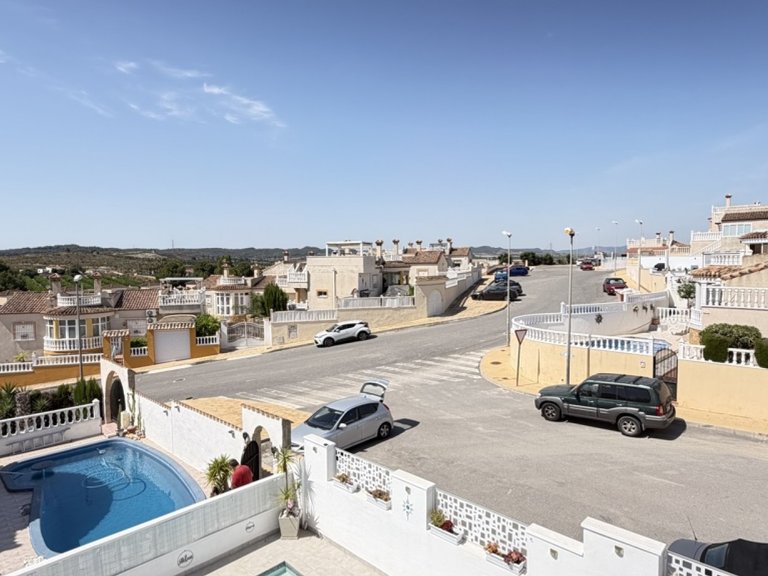 Villa for Sale in San Miguel De Salinas, Alicante 28