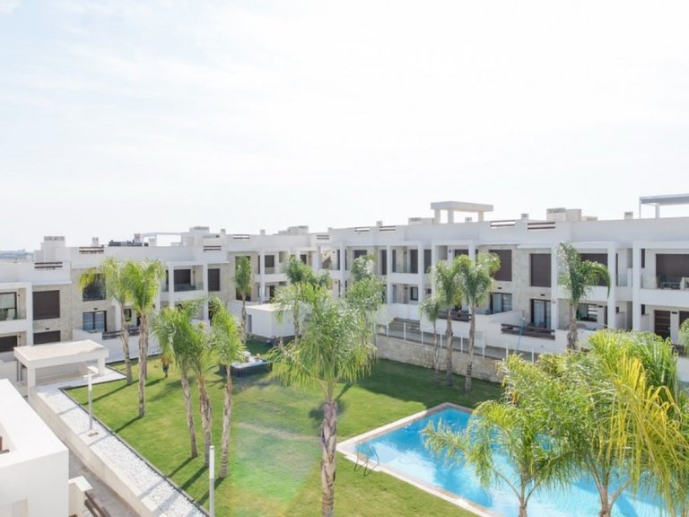 Villa for Sale in Torrevieja, Alicante 30