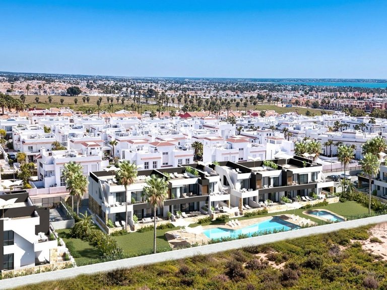 Villa for Sale in Rojales, Alicante 2
