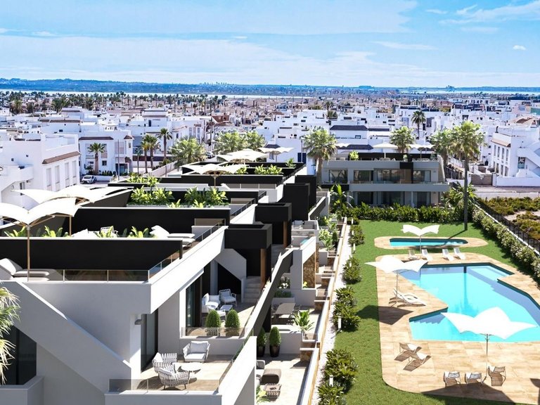 Villa for Sale in Rojales, Alicante 5