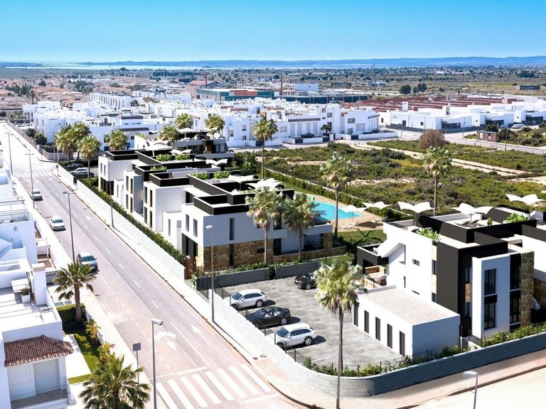 Villa for Sale in Rojales, Alicante 9