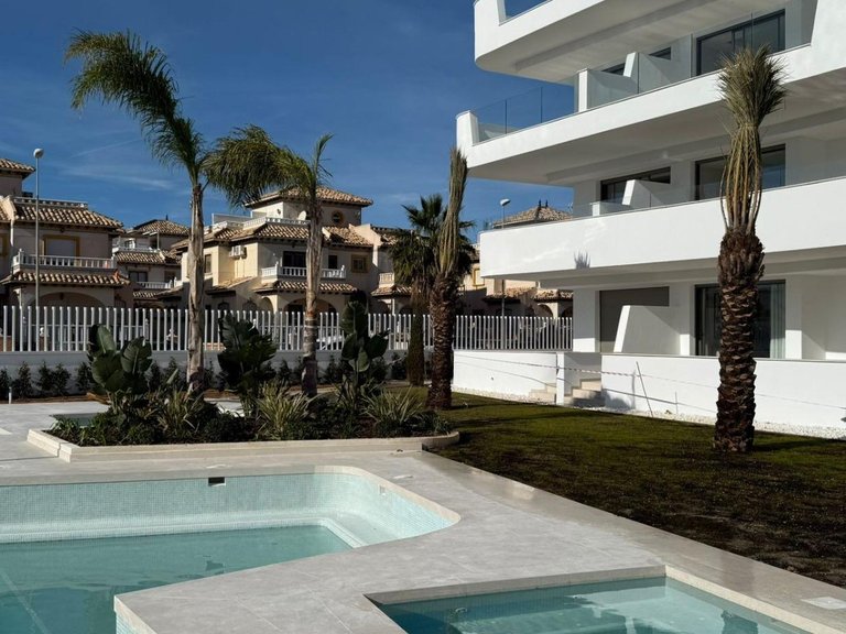 Apartment for Sale in Orihuela Costa, Alicante 3
