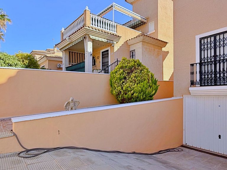 Villa for Sale in Orihuela, Alicante 6