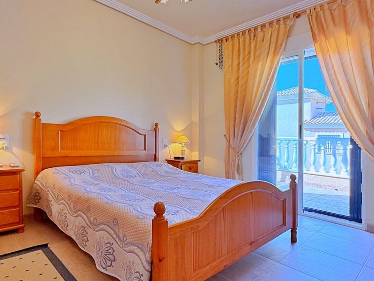Villa for Sale in Orihuela, Alicante 28