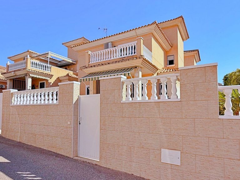 Villa for Sale in Orihuela, Alicante 49