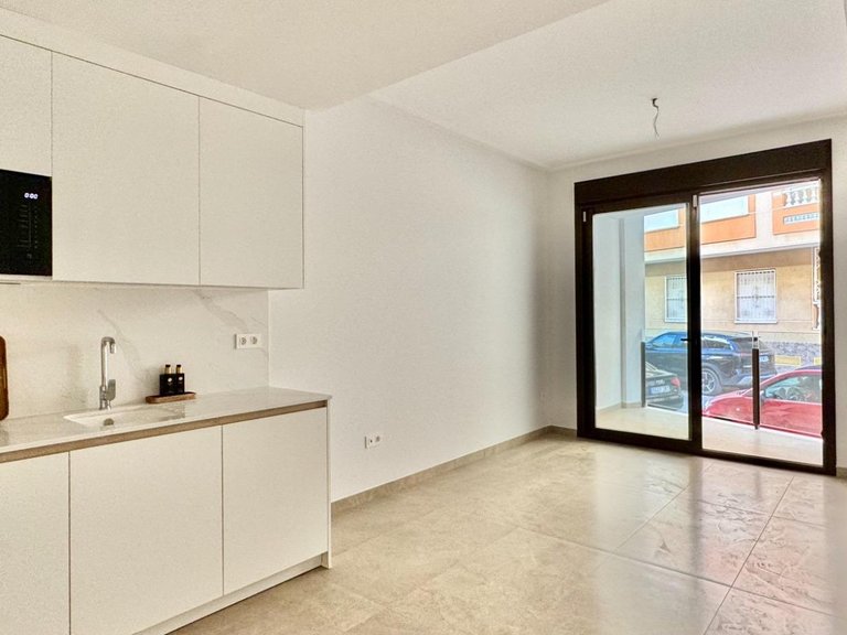 Apartment for Sale in Torrevieja, Alicante 14